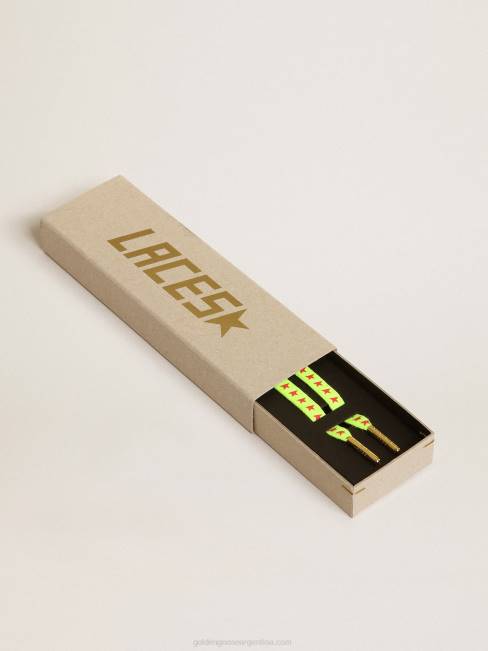 Golden Goose hombres cordones de color amarillo fluorescente con estrellas naranjas en contraste 6846418