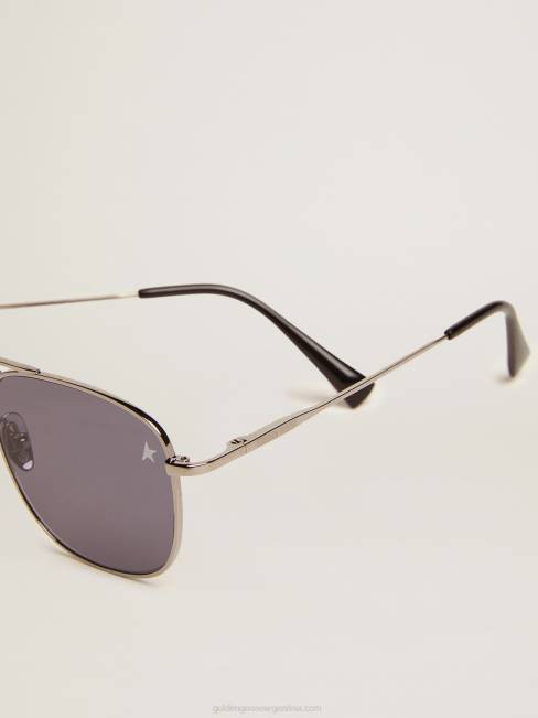 Golden Goose hombres montura solar estilo roger aviator con montura negra y lentes negros 6846341