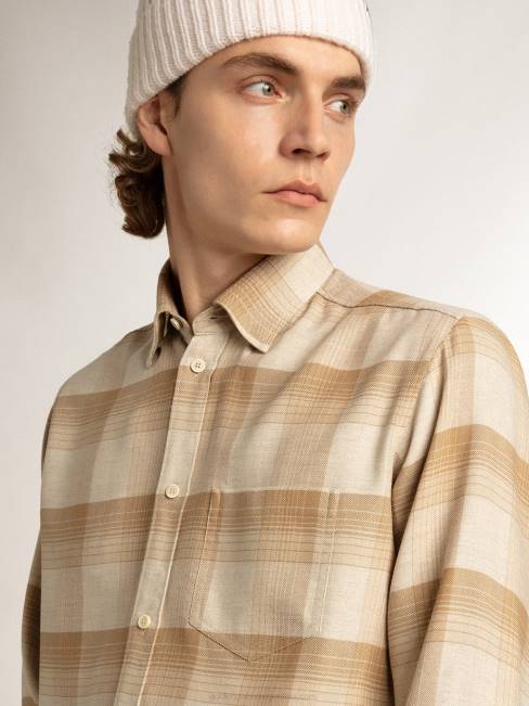 Golden Goose hombres camisa slim pimienta y arena oscuro 6846807