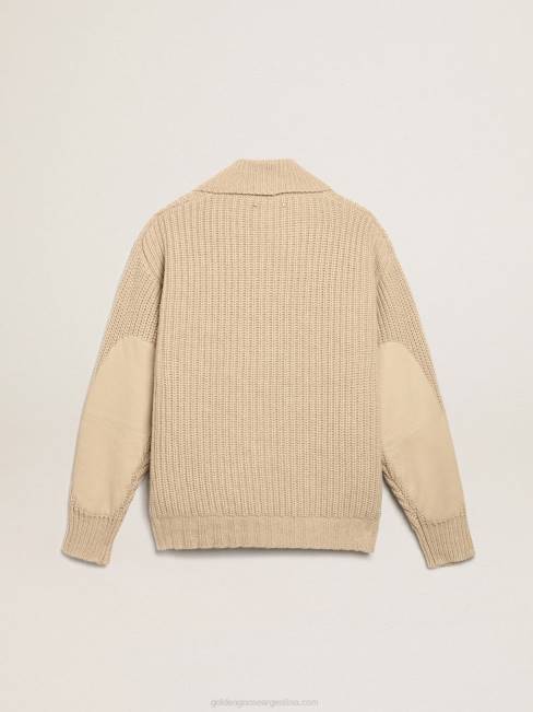 Golden Goose hombres Cárdigan cruzado de la colección Journey de lana de canalé beige con parches de piel tono sobre tono 6846715