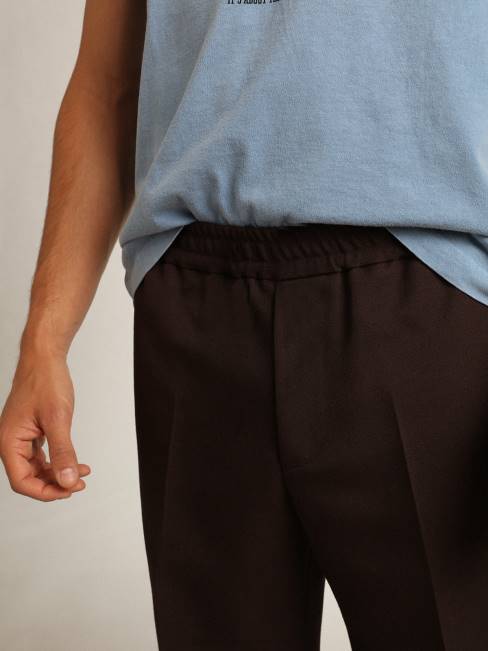 Golden Goose hombres Pantalón jogging de pernera ancha color regaliz colección journey 6846746