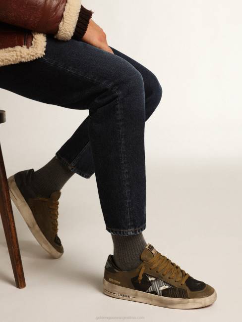Golden Goose hombres zapatillas stardan de nubuck verde militar y malla negra con estrella de piel blanca 6846650