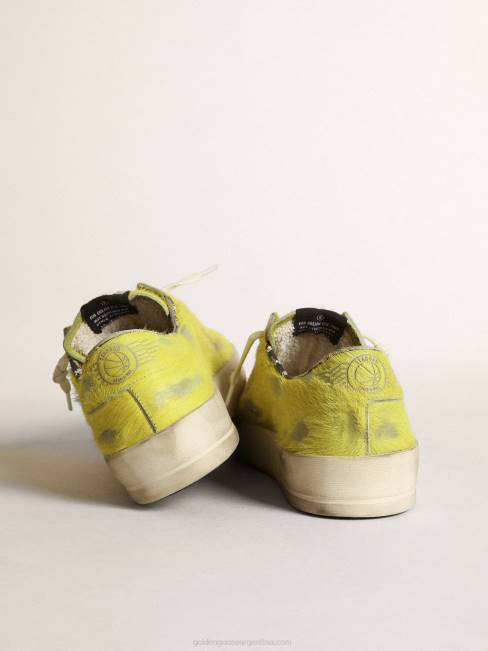 Golden Goose hombres zapatillas stardan de piel de potro amarillo flúor con estrella de piel blanca 6846532