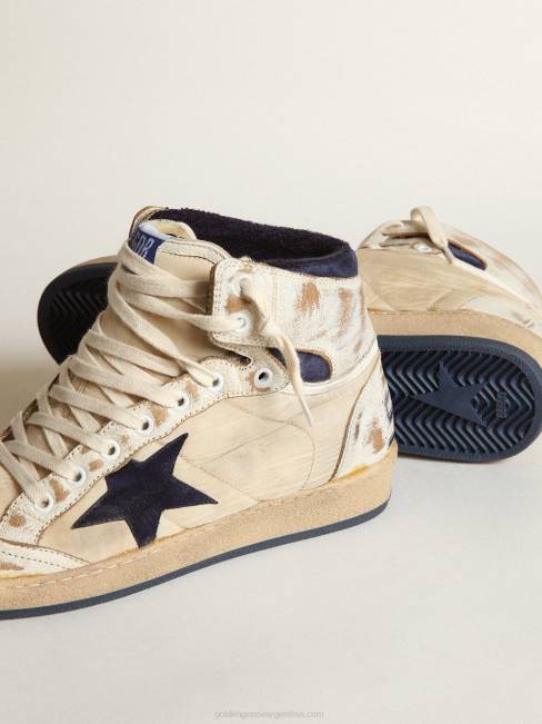 Golden Goose hombres Zapatillas sky-star de nailon color crema y piel blanca con estrella de ante azul oscuro 6846519