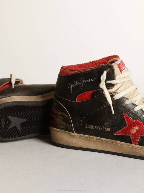 Golden Goose hombres zapatillas sky-star de piel negra brillante con estrella de piel roja metalizada 6846539