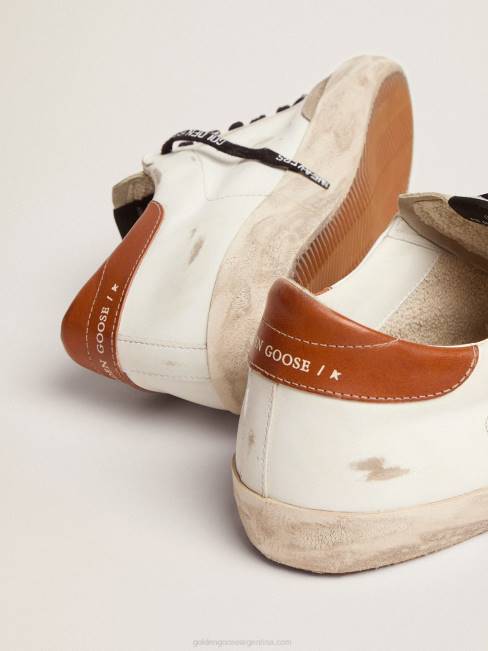 Golden Goose hombres zapatillas super-star ltd con estrella de lona verde oliva y refuerzo de cuero color canela en el talón 6846507