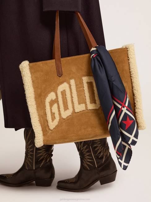 Golden Goose mujer Pañuelo de la colección azul noche con estrellas y rayas en contraste 6846318