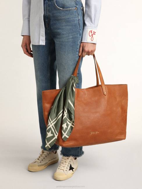 Golden Goose mujer Pañuelo de la colección en color verde musgo con estrellas y rayas blancas en contraste 6846305