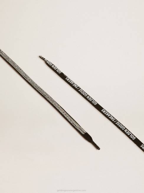 mujer cordones negros con pedrería de swarovski y letras blancas en contraste "golden goose sneakers" 6846359