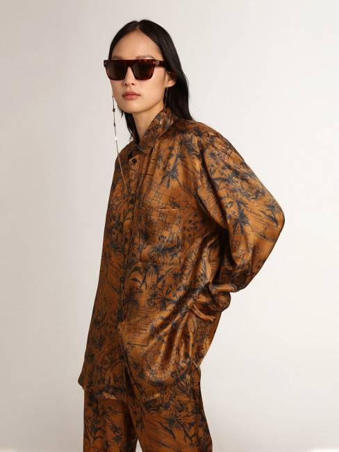 Golden Goose mujer Camisa boyfriend en marrón dorado con estampado de libretas de la colección Journey 68461002