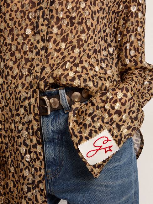 Golden Goose mujer camisa boyfriend con animal print y plumetis dorados 68461058