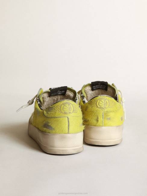 Golden Goose mujer zapatillas stardan de piel de potro amarillo flúor con estrella de piel blanca 684688