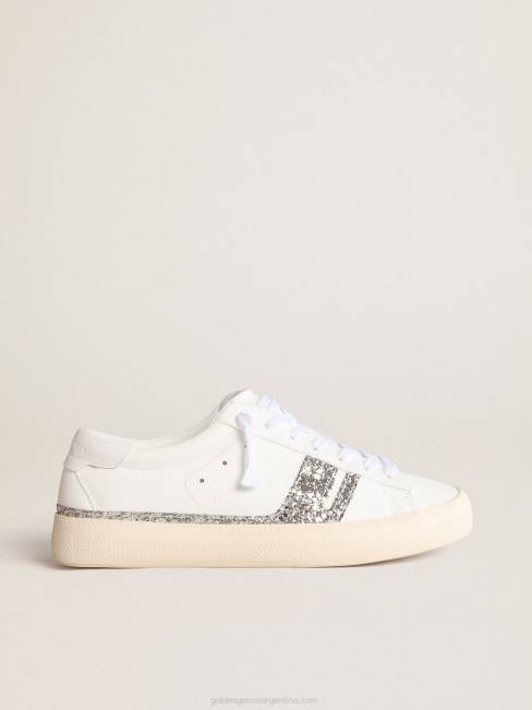 Golden Goose mujer Yatay modelo 1b zapatillas sostenibles con parte superior de base biológica blanca y purpurina reciclada plateada. 6846168