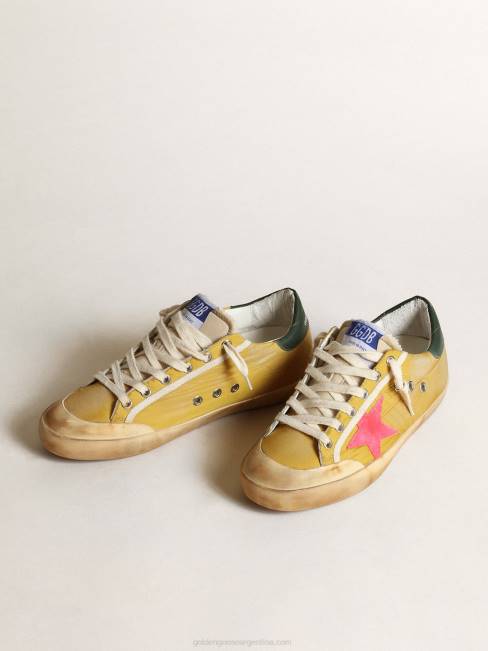 Golden Goose mujer Zapatillas super-star penstar de nailon color mostaza con estrella de ante color langosta fluorescente 684631