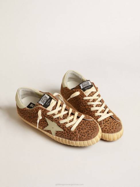 Golden Goose mujer superestrella de ante con estampado de leopardo y estrella de piel color crema 6846248