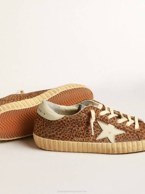 Golden Goose mujer superestrella de ante con estampado de leopardo y estrella de piel color crema 6846248