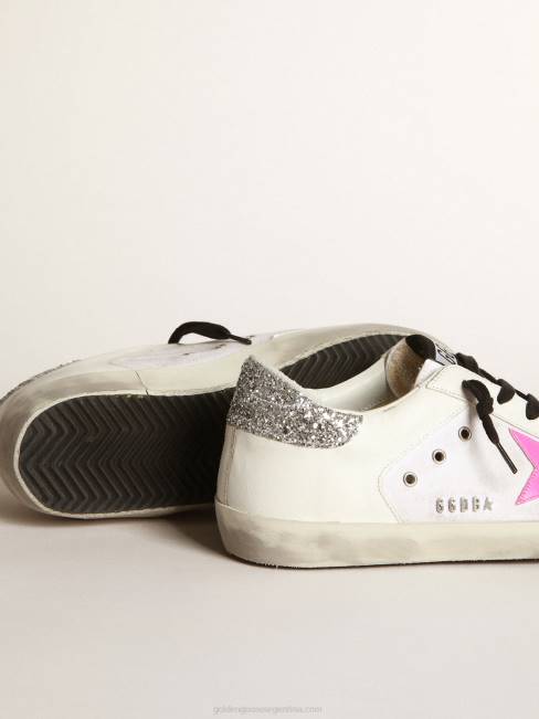 Golden Goose mujer zapatillas deportivas super-star de piel y lona blancas con estrella de piel rosa 684666