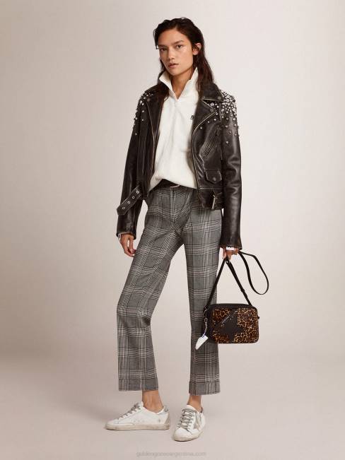 Golden Goose mujer zapatillas super-star con tira plateada en el talón y letras con tachuelas metálicas 684657