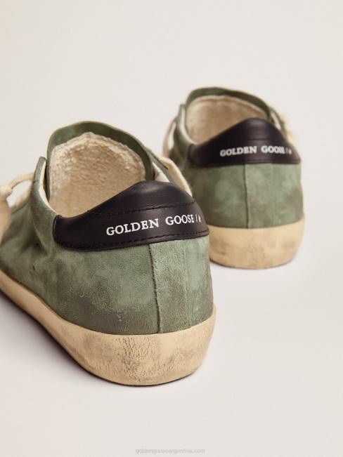 Golden Goose mujer zapatillas super-star de ante verde militar con estrella perforada y refuerzo del talón de piel azul oscuro 684649